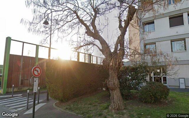 Façade : 1 -17 Av Saint-Exupery, Antony